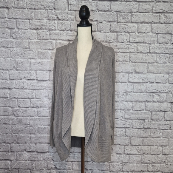 Barefoot Dreams Cardigan Gray Open Front Side Pockets Shawl Collar Womens Size M - Picture 2 of 11